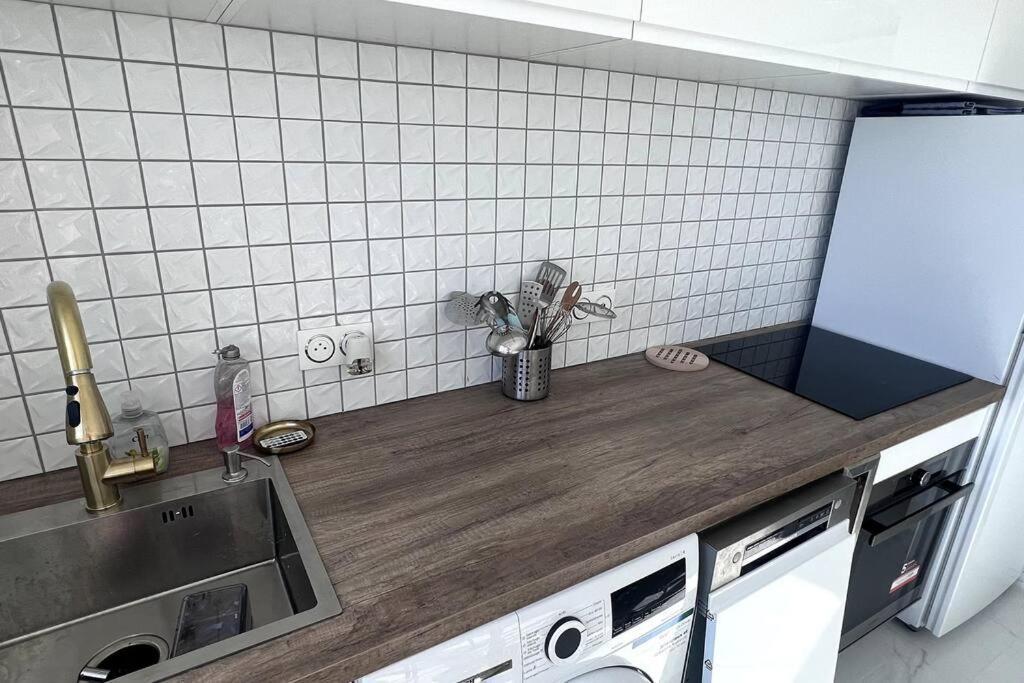 Nice Apartment With Amazing View Of Paris + Parking Exteriör bild
