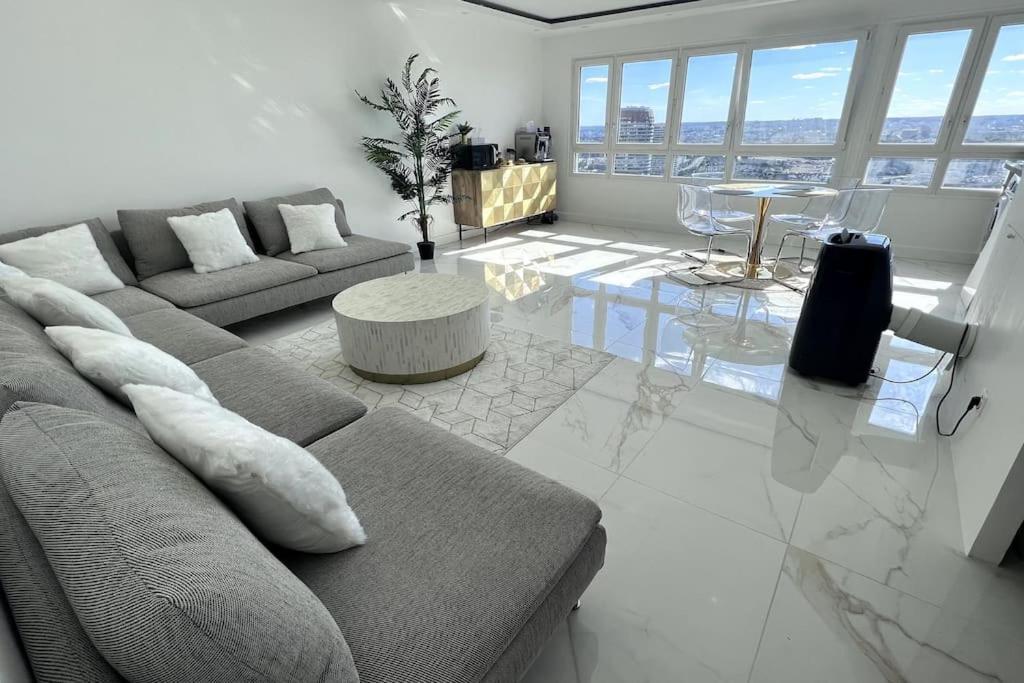 Nice Apartment With Amazing View Of Paris + Parking Exteriör bild